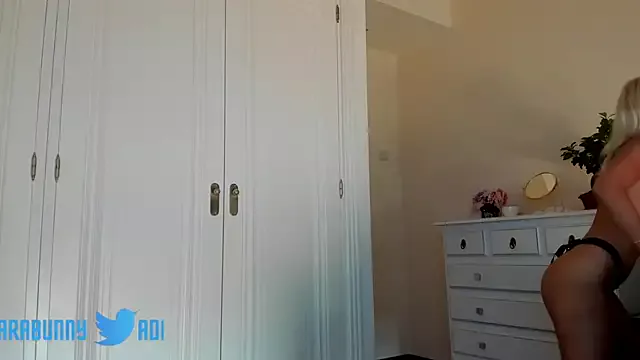adarabu on StripChat 
