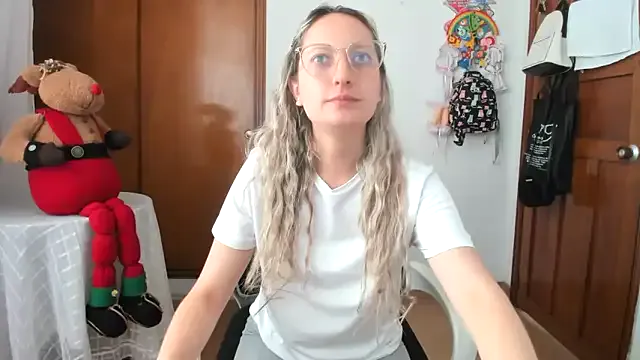 Adele_johnsonn1 on StripChat