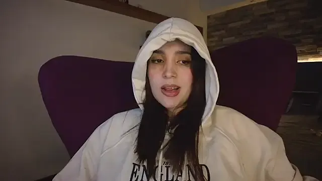 alicewilloww on StripChat