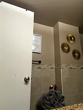 allybluee777 on StripChat