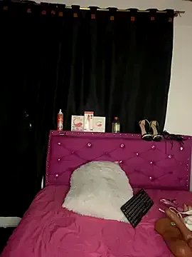 Anna-Hott- on StripChat 