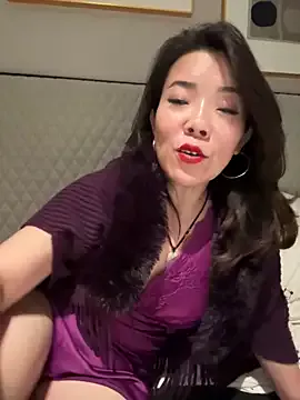 anna_2024 on StripChat 