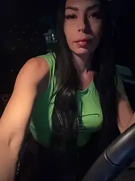 annablisss — Risky squirt on strangers car +video