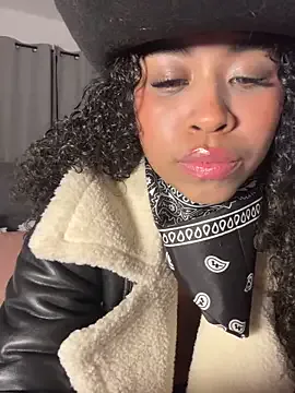 bella__honey — Destroy my ass with hell vibes!