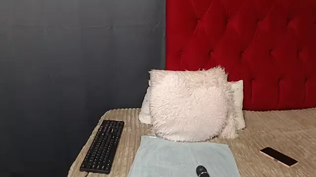 BigBootySimbax on StripChat 