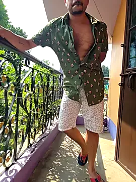 BindaasBong — Cum show