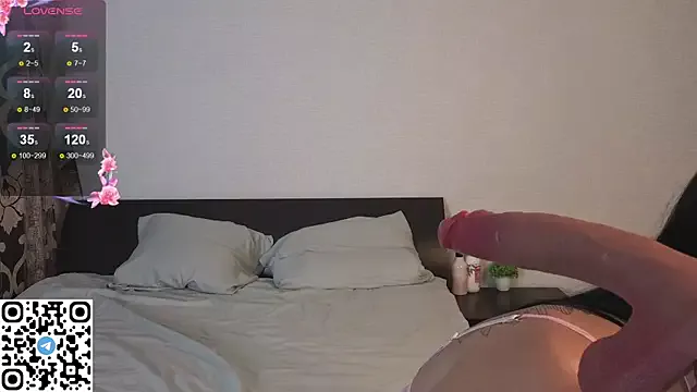 Bonnie_White on StripChat 