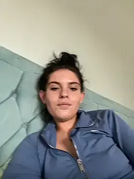 Camwithchlox — Any tks over 50 1 min sexy vid