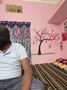 Couplejyoti01 on StripChat