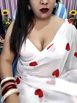 Curvy_Nayara on StripChat