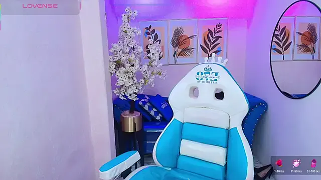 Dafne_huges — show ass