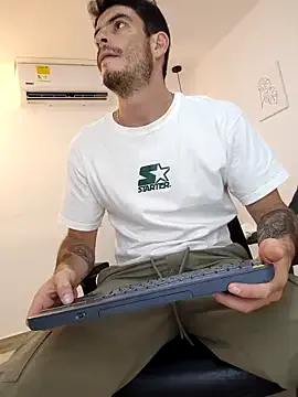damian_bull — naked cum show 