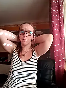 Dettybitch40 on StripChat 