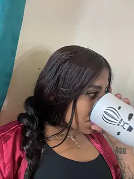 Deysha_Garcias — Icameltoe for you