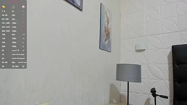 EmillyLim — rebotar el culo