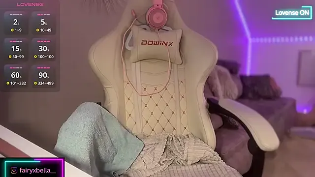 fairyxbella — OIL ASS SHOW ; LT GET 2 VIDEOS