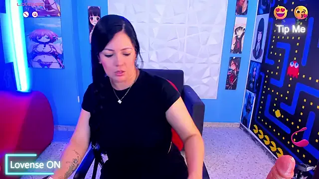 FelinaJohnson on StripChat