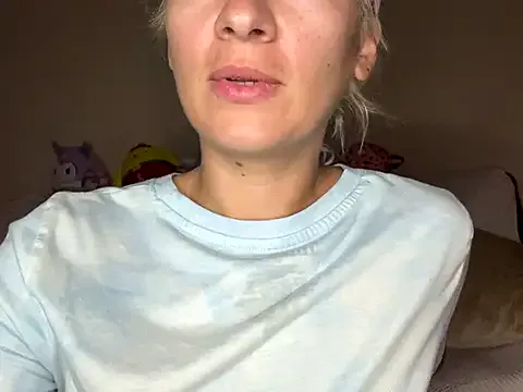 girlfriendmissy — Clothes off