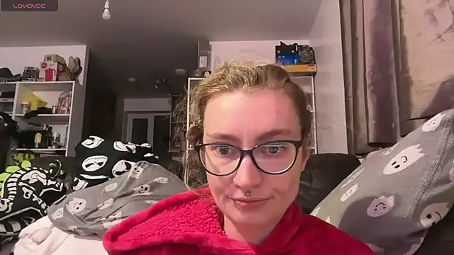 harleyblair on StripChat