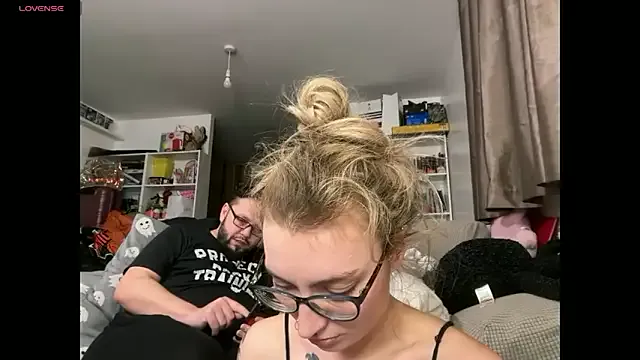 harleyblair on StripChat