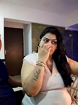 Indiancouple25 — cream on boobs & couple show