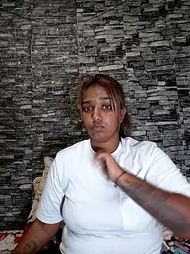 Indiasfantasy_ on StripChat