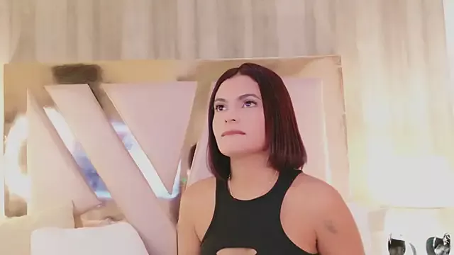 IrinaVelvet on StripChat 