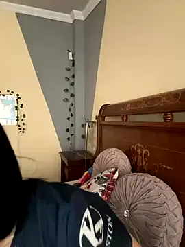 isabella_jade — domi inside my pussy 