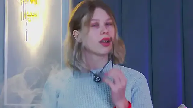 Ivy_Allen — Slapping my ass