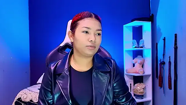JadaRoberts on StripChat 
