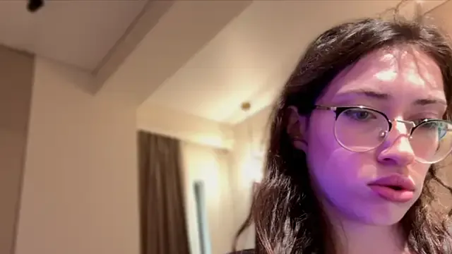 Kelly_Berry__ on StripChat 