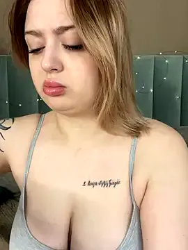 KellyMoors — massage of naked boobs