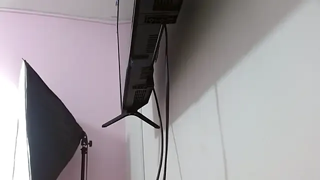 kiity_horny_ on StripChat 