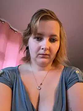Kim_Secret —  Orgasmus Show On Cam 