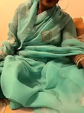 Kissing_Couple — Happy Diwali 