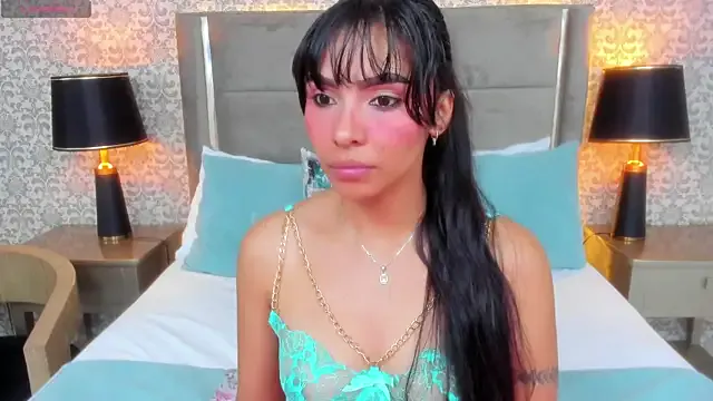KoralBlum — fingers in pussy 