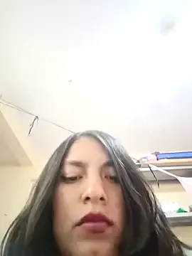kyeporno — Contestando preguntas hot