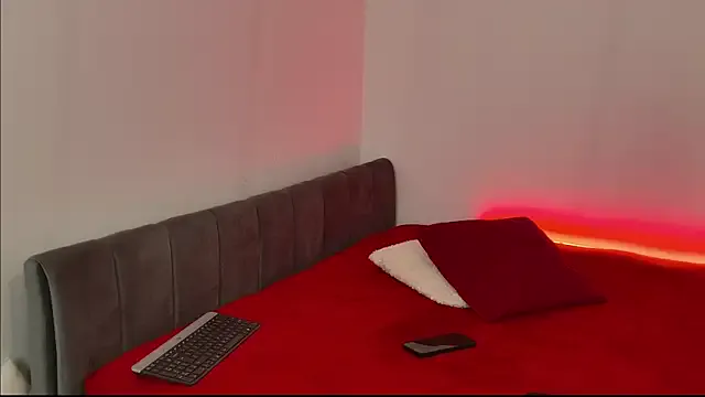 lettheskyfallx on StripChat 