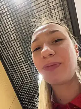 Lia__Love — Massagee hard nipples