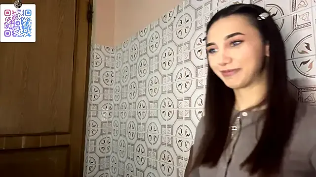 LinaMour on StripChat