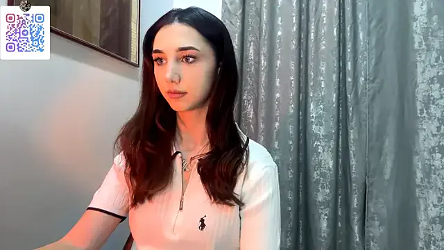 LinaMour on StripChat