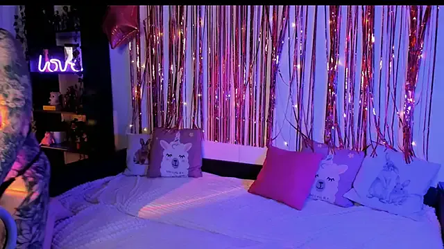 Magic_Allie on StripChat