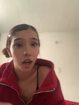MiaaCute- on StripChat