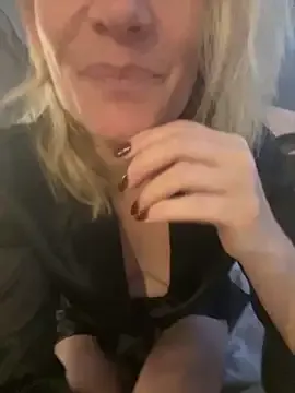 MissMolly_4U — Freechat on StripChat