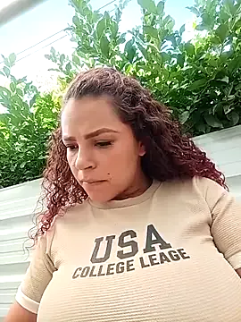 Mommy-Hot on StripChat 