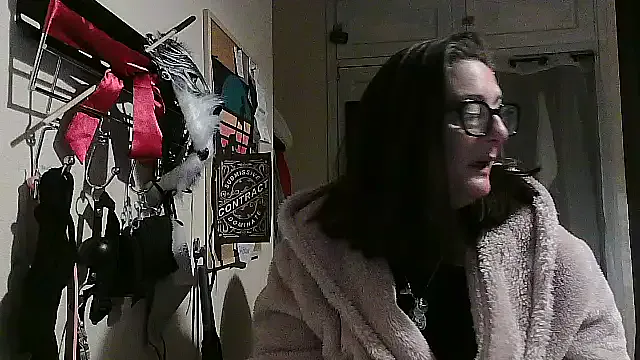 Mrs-Ivy — Caffine addict ...HELP!