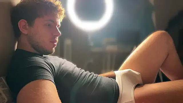 mynameischris — cum show