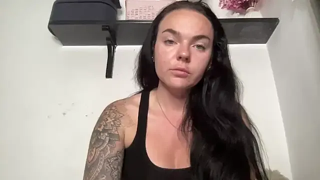 NancyWoodUK on StripChat 