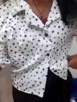 Freechat Navya67 on StripChat