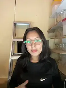 Noamilk on StripChat